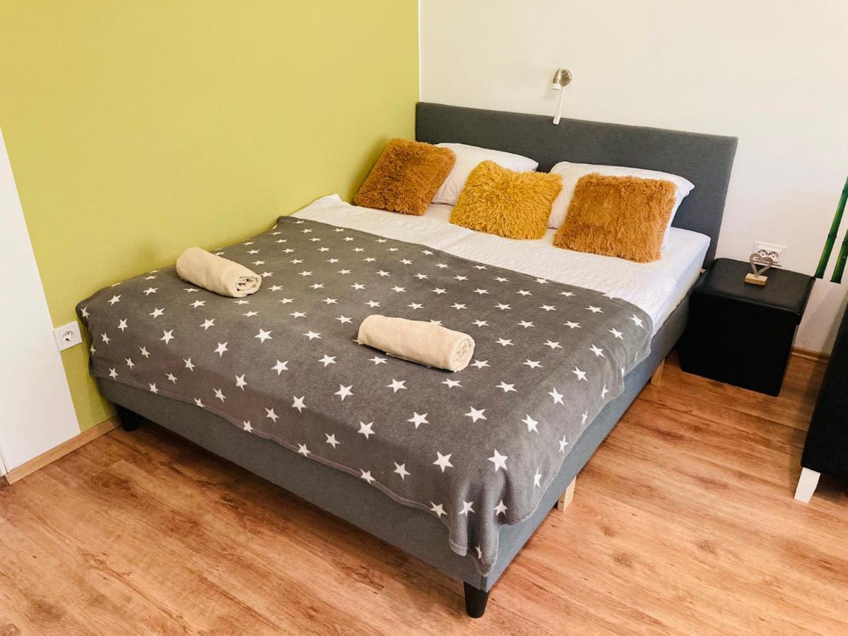 Like Apartman Eger Exteriör bild