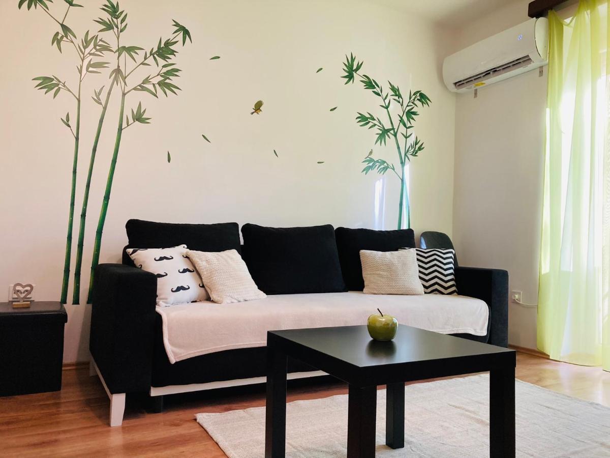 Like Apartman Eger Exteriör bild